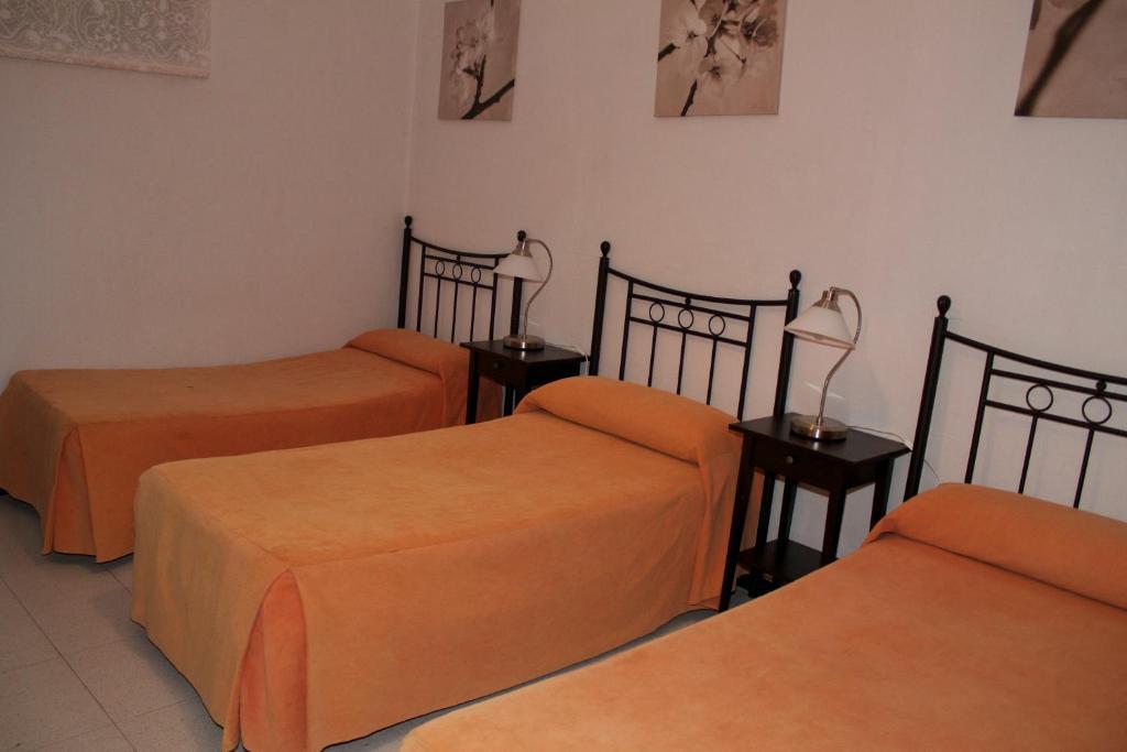 Pension Catedral Seville Room photo